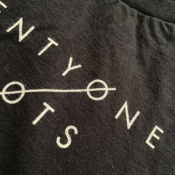 Twenty One Pilots S Blurryface Album Cover Graphic Tee T-Shirt Short Sleeve - Picture 3 of 12